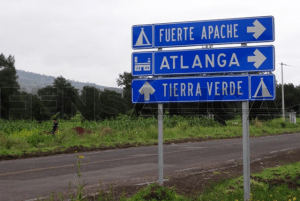 Señalamiento vial turístico-image